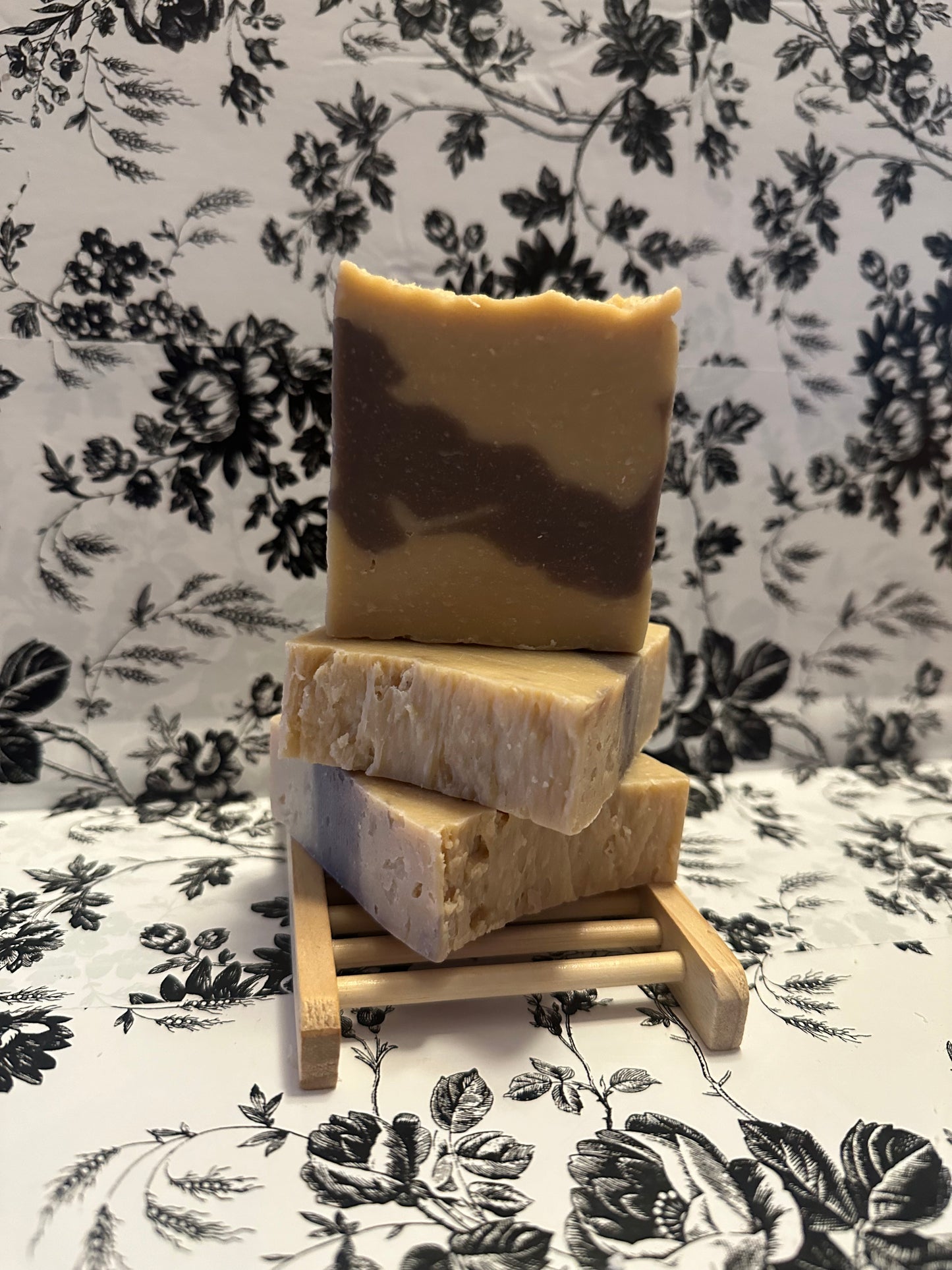 Lovely Lavender: Triple Butter Goats Milk Bubbly Bar