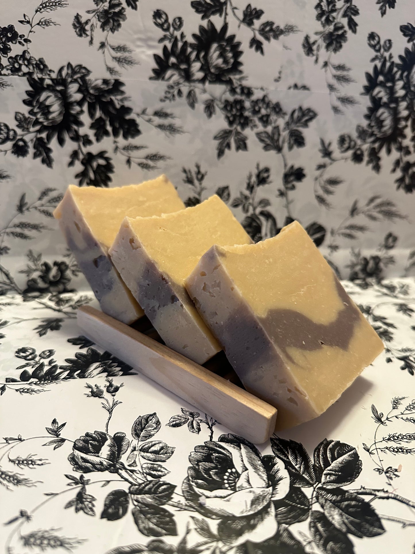 Lovely Lavender: Triple Butter Goats Milk Bubbly Bar